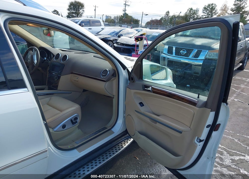 2011 MERCEDES-BENZ GL 450 4MATIC VIN: 4JGBF7BE2BA642656