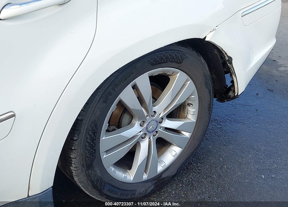 2011 MERCEDES-BENZ GL 450 4MATIC VIN: 4JGBF7BE2BA642656