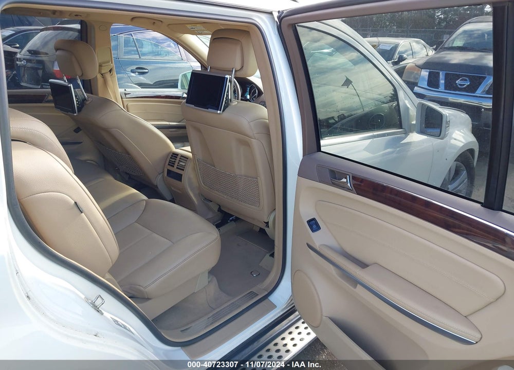 2011 MERCEDES-BENZ GL 450 4MATIC VIN: 4JGBF7BE2BA642656