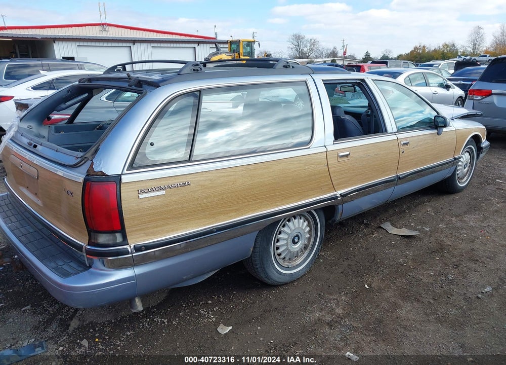 1994 BUICK ROADMASTER ESTATE VIN: 1G4BR82P2RR418555