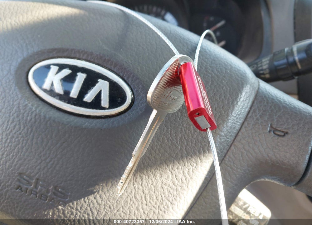 2008 KIA SPECTRA EX VIN: KNAFE121X85528180