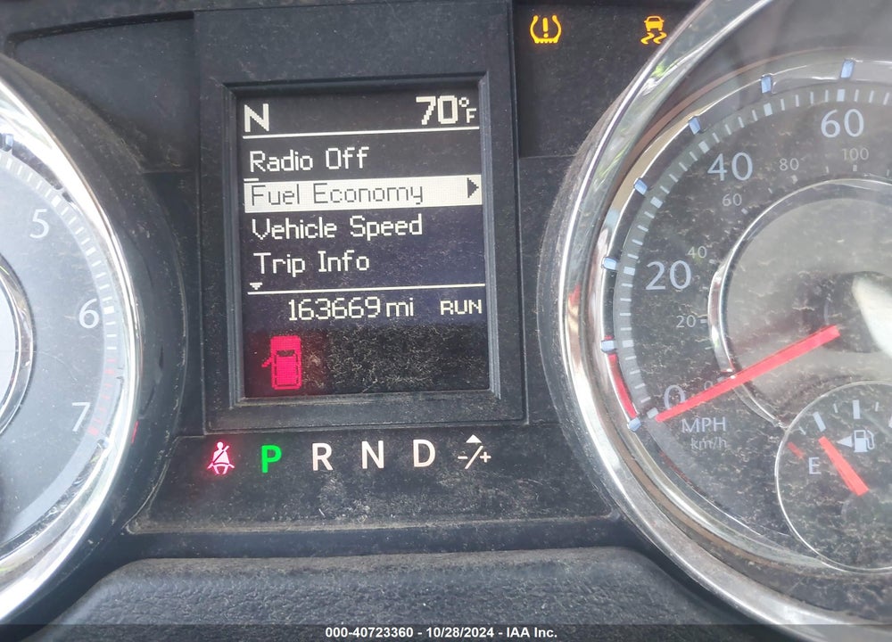 2011 CHRYSLER TOWN & COUNTRY TOURING VIN: 2A4RR5DG8BR739640