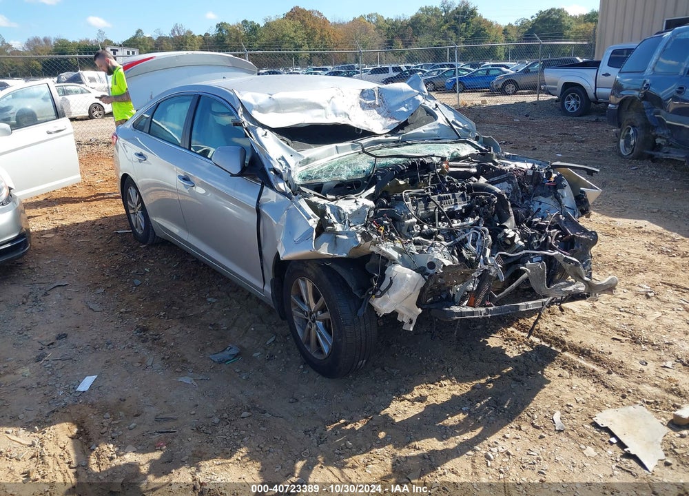 2017 HYUNDAI SONATA SE VIN: 5NPE24AF9HH553111