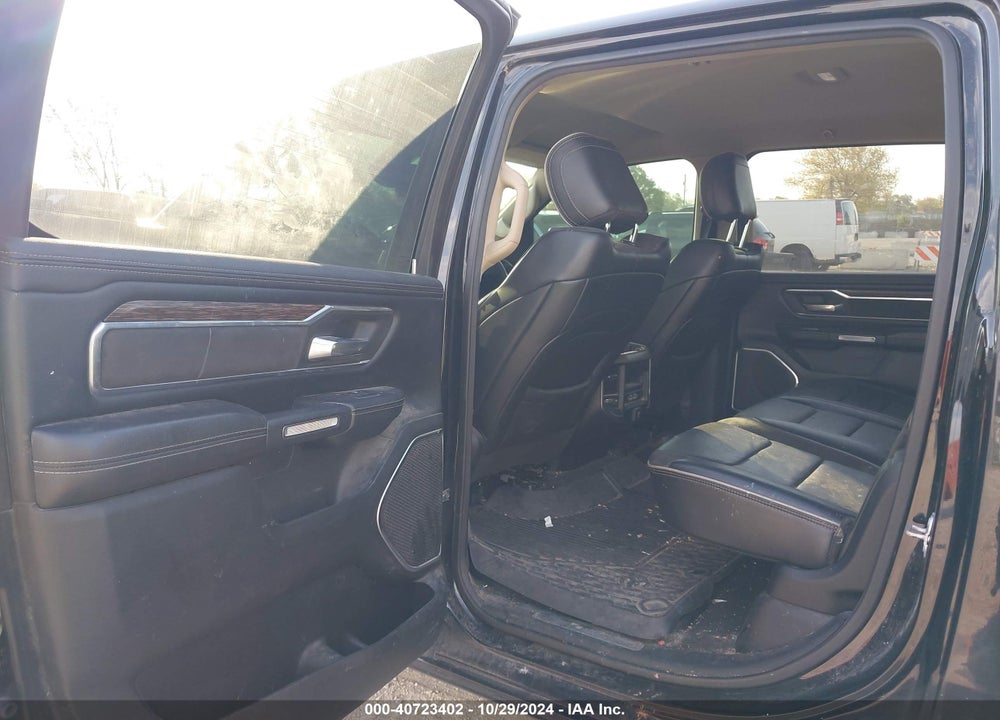 2019 RAM 1500 VIN: 1C6SRFJT1KN765015