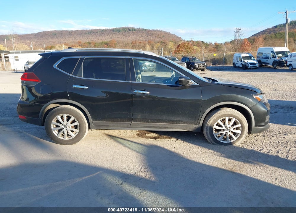 2018 NISSAN ROGUE SV VIN: JN8AT2MV0JW305045