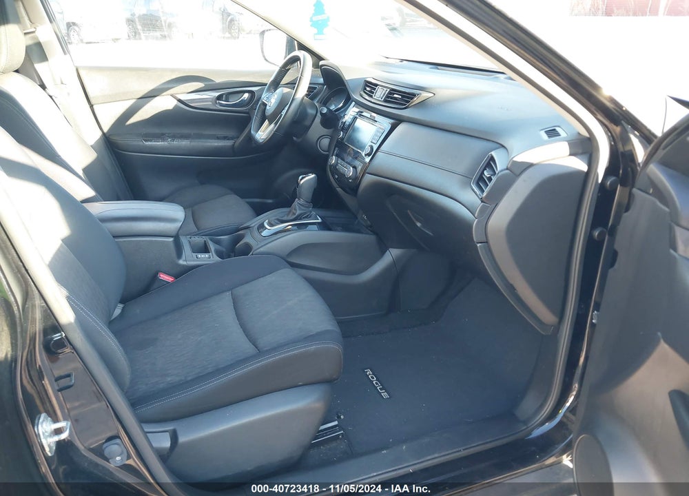 2018 NISSAN ROGUE SV VIN: JN8AT2MV0JW305045