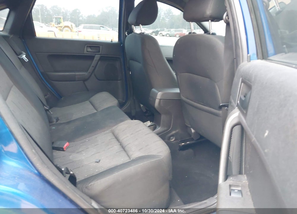 2010 FORD FOCUS SE VIN: 1FAHP3FNXAW135476