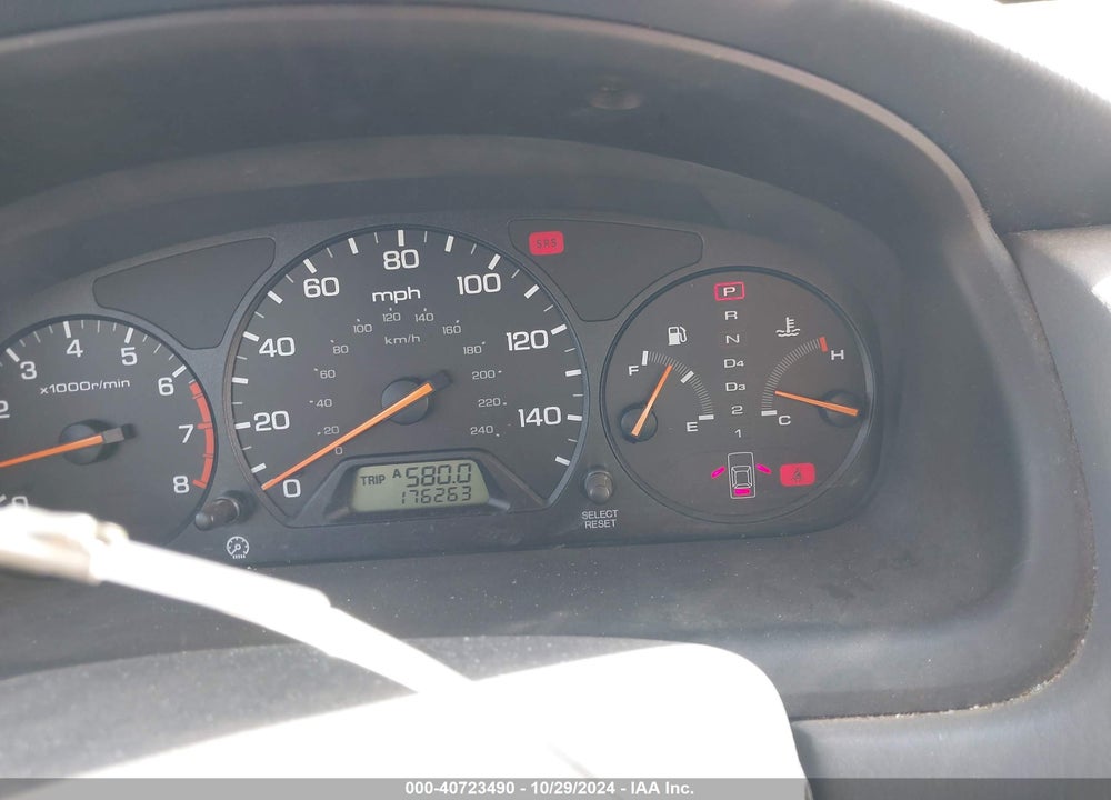 2000 HONDA ACCORD 2.3 LX VIN: 1HGCG5644YA007220