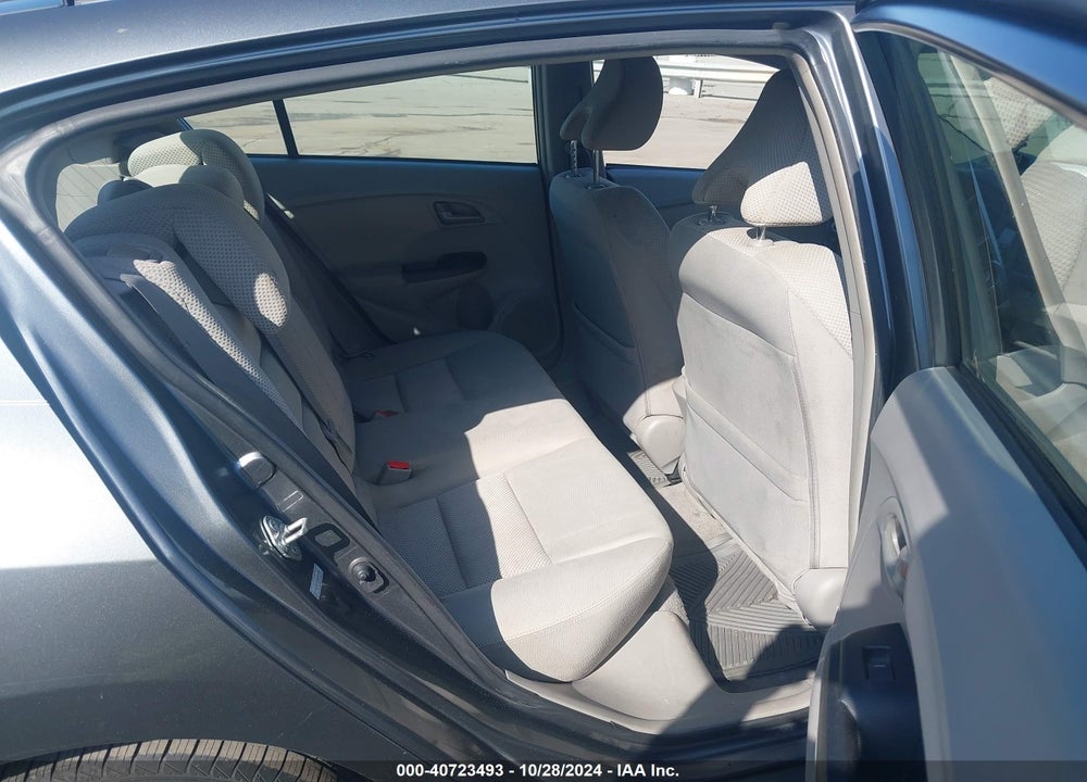 2011 HONDA INSIGHT EX VIN: JHMZE2H72BS004630