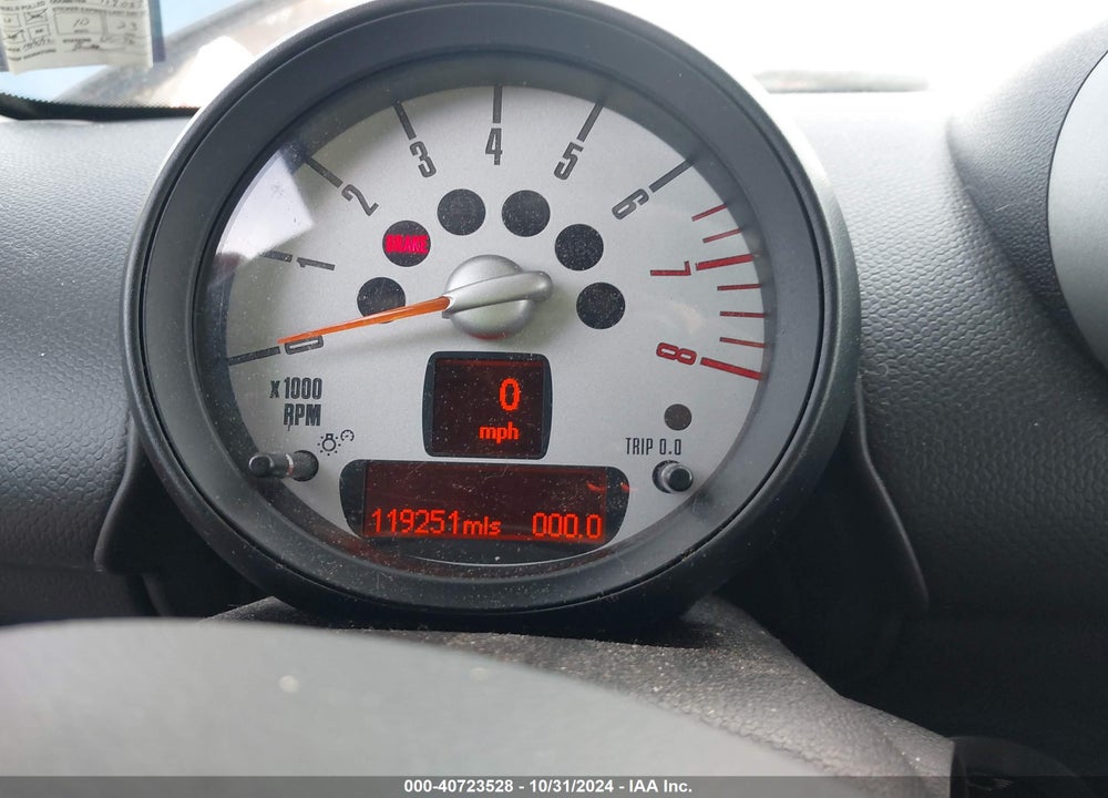 2011 MINI COOPER S COUNTRYMAN VIN: WMWZC5C52BWL53730