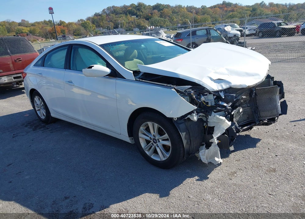 2013 HYUNDAI SONATA GLS VIN: 5NPEB4AC4DH685631