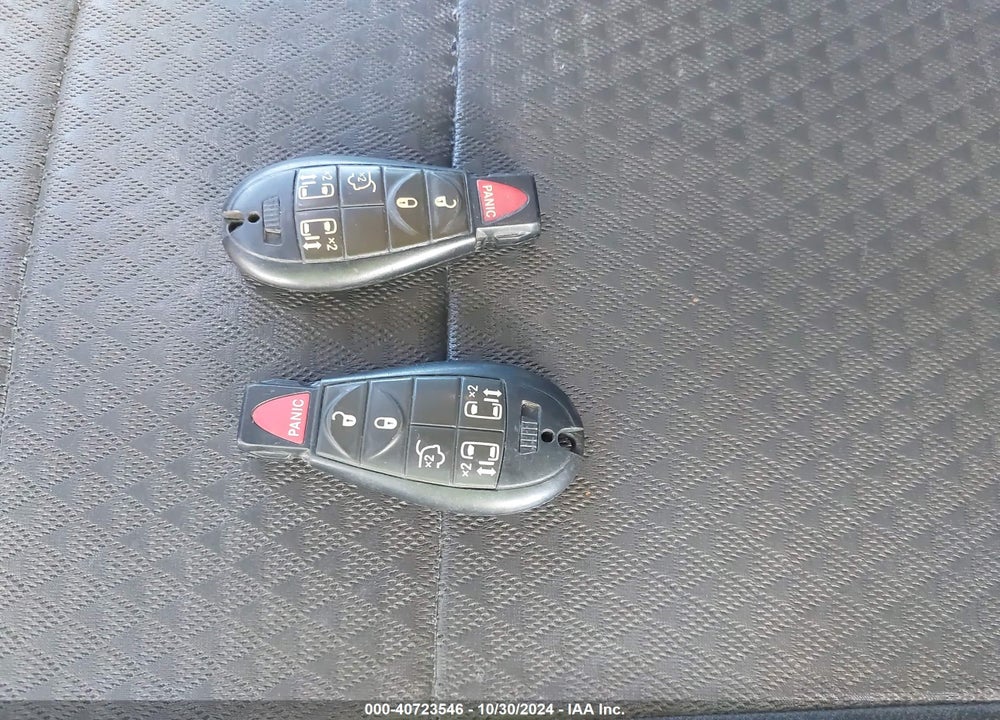 2010 CHRYSLER TOWN & COUNTRY TOURING VIN: 2A4RR5D10AR463352