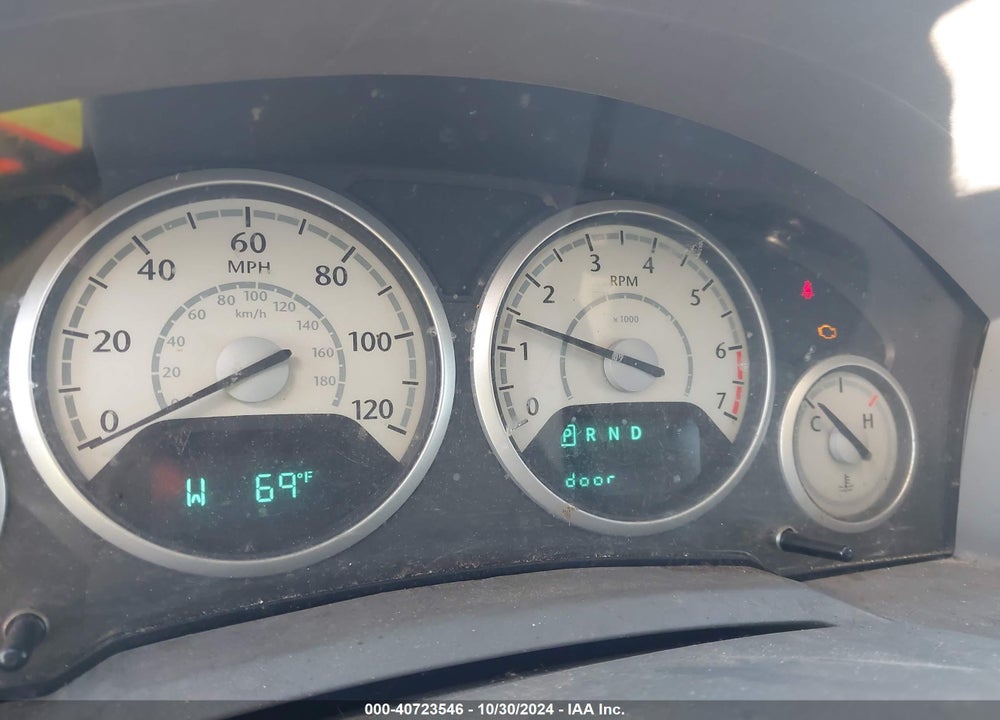 2010 CHRYSLER TOWN & COUNTRY TOURING VIN: 2A4RR5D10AR463352