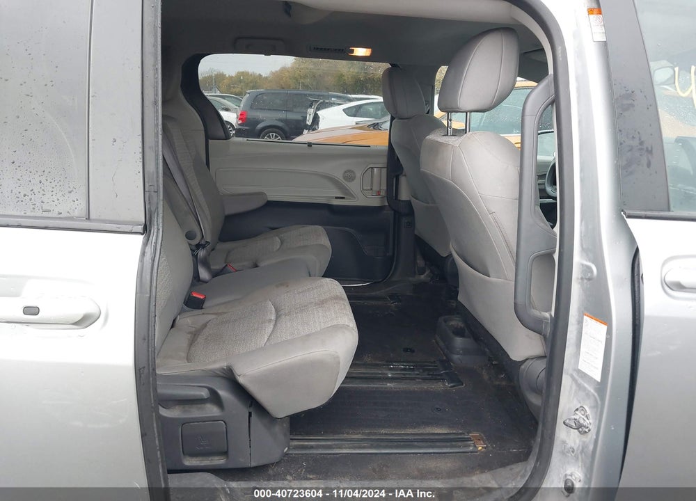 2021 TOYOTA SIENNA LE VIN: 5TDKSKFC7MS021673
