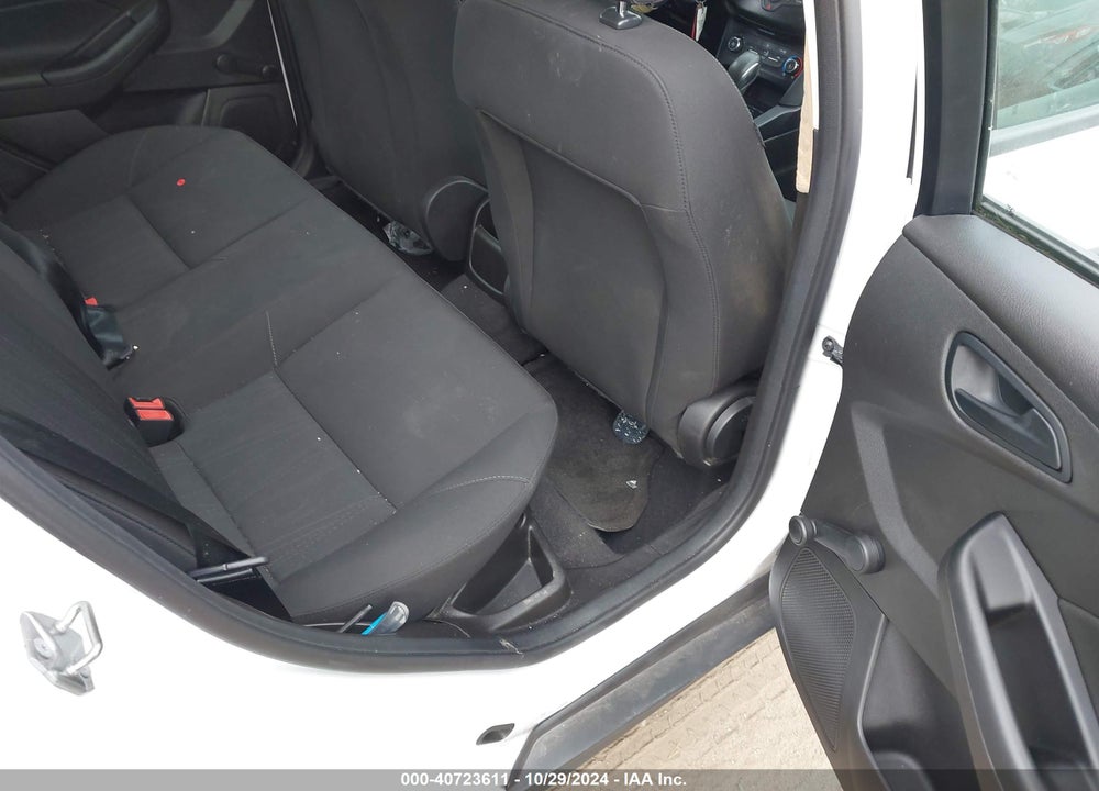 2016 FORD FOCUS S VIN: 1FADP3E28GL287465