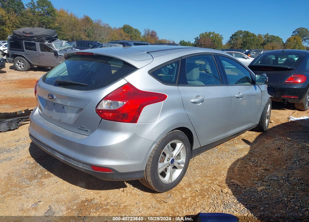2014 FORD FOCUS SE VIN: 1FADP3K28EL417228