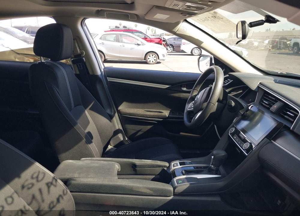 2018 HONDA CIVIC EX VIN: 19XFC2F72JE208357