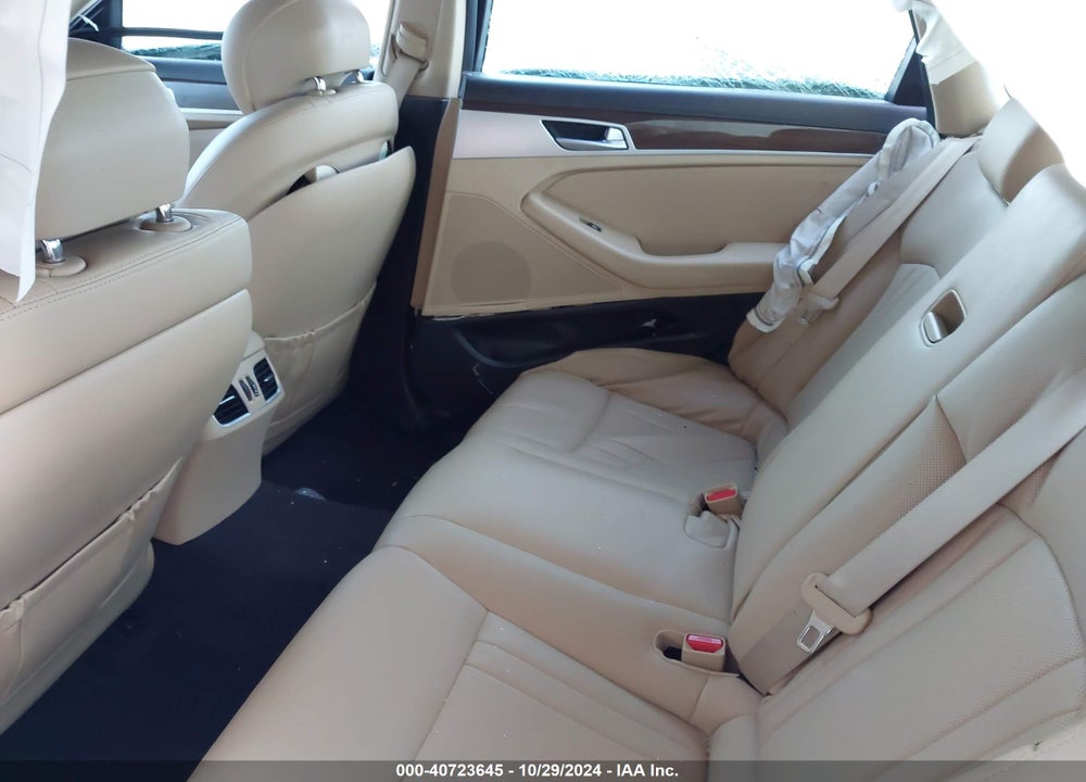 2016 HYUNDAI GENESIS 3.8 VIN: KMHGN4JE5GU142859