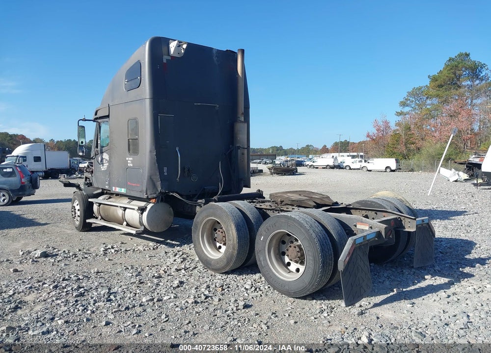 2001 FREIGHTLINER ST120 ST120 VIN: 1FUJA3CG21LF64238