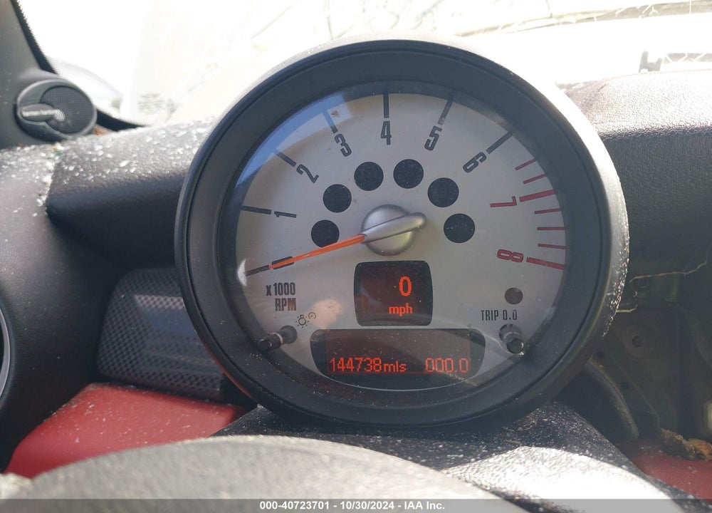 2011 MINI COOPER S VIN: WMWSV3C57BTY22294