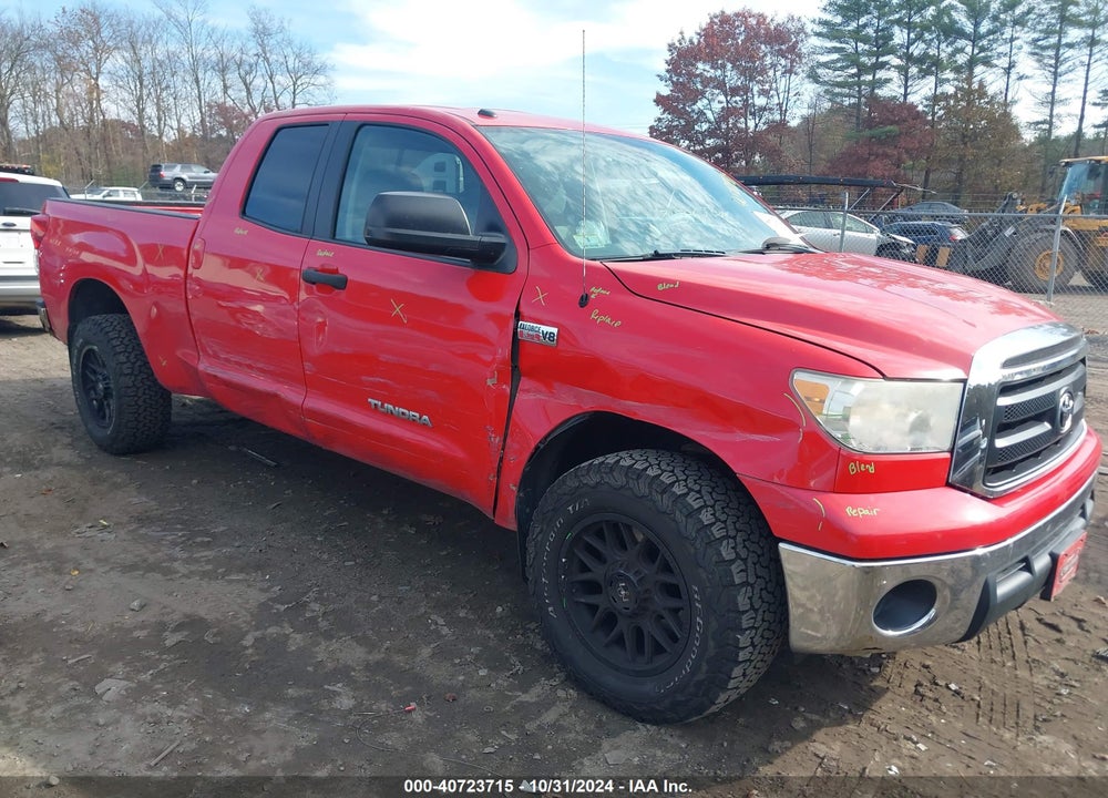 2011 TOYOTA TUNDRA GRADE 5.7L V8 VIN: 5TFUY5F13BX180480