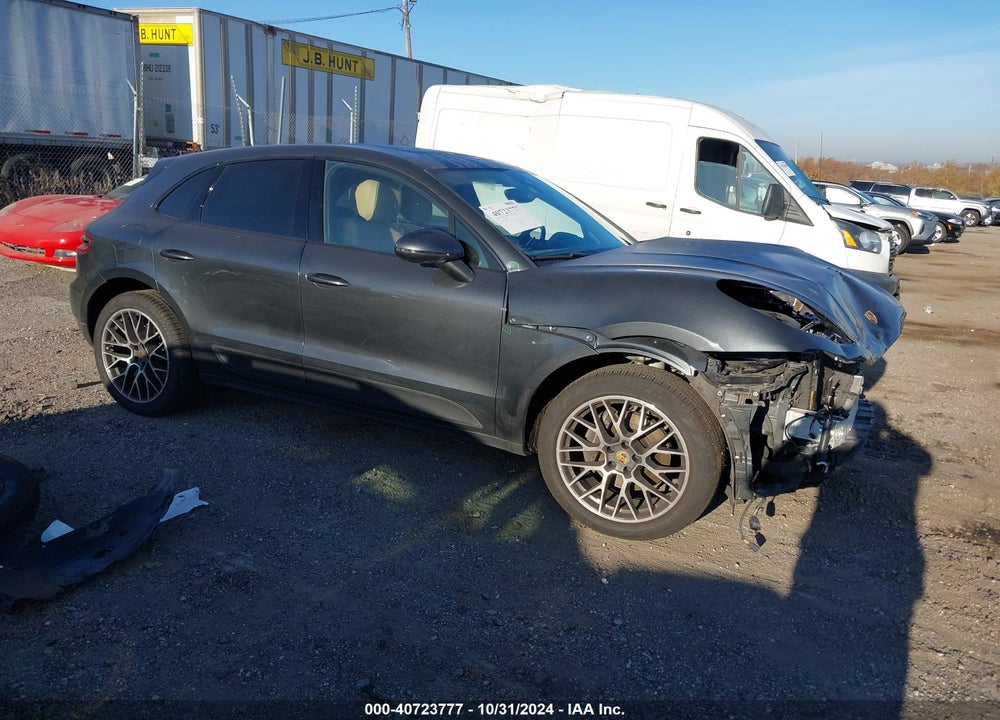 2018 PORSCHE MACAN SPORT EDITION VIN: WP1AA2A59JLB15380