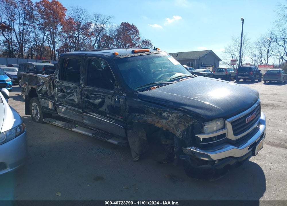 2004 GMC SIERRA 2500HD SLT VIN: 1GTHK23264F201362
