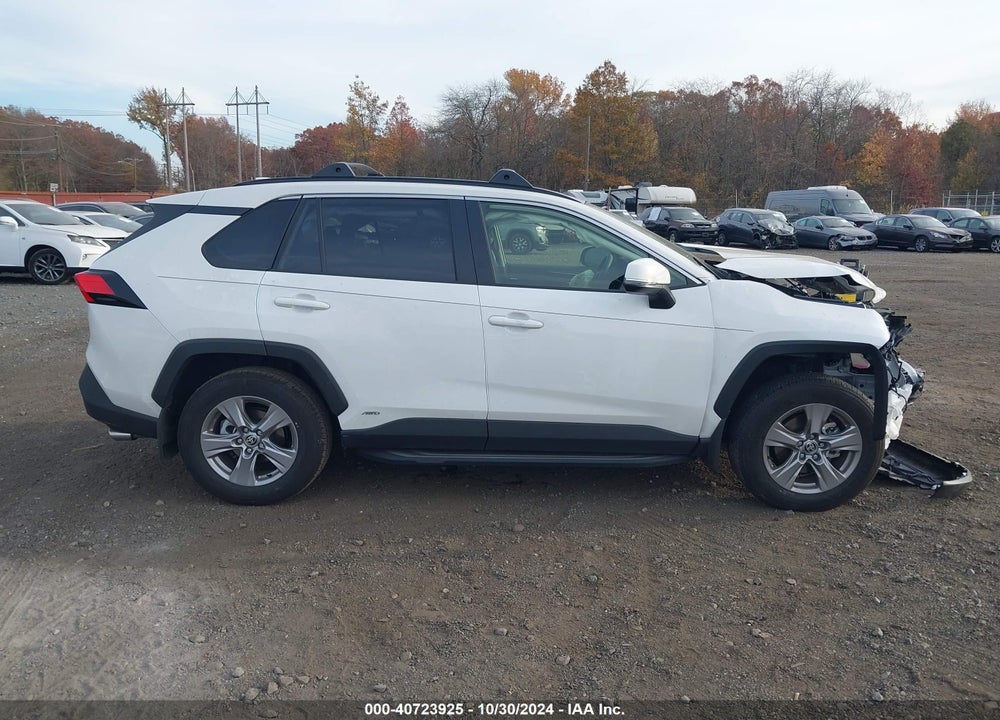 2024 TOYOTA RAV4 HYBRID XLE VIN: JTMRWRFV6RD229091