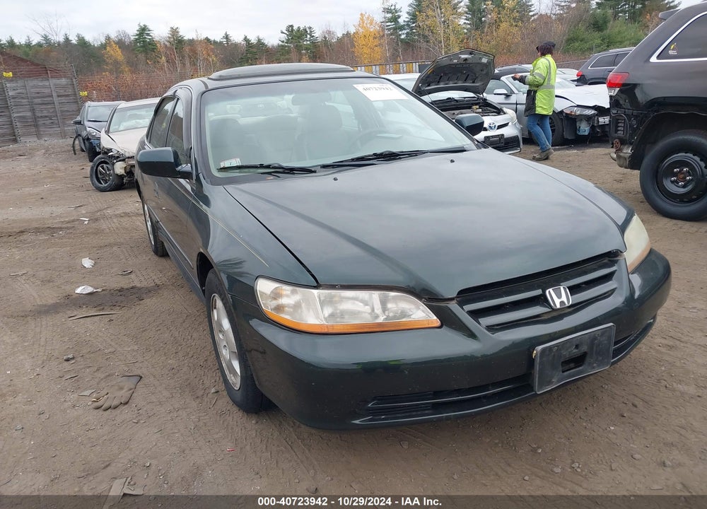 2001 HONDA ACCORD 3.0 EX VIN: 1HGCG16551A085657