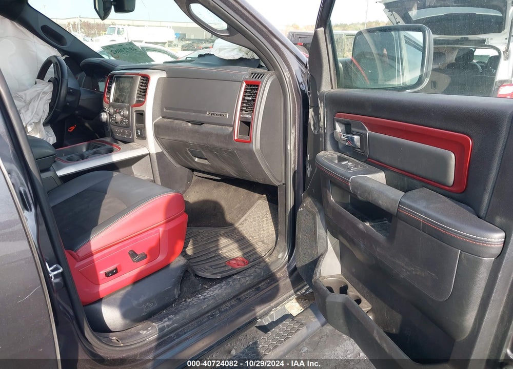 2017 RAM 1500 VIN: 1C6RR7YT4HS594605