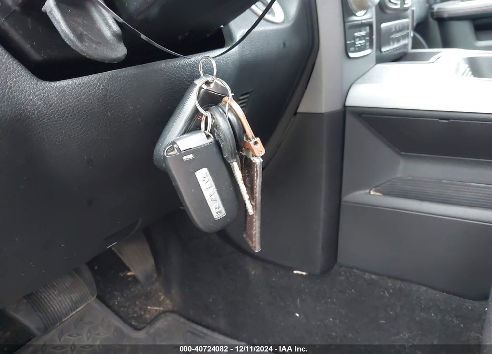 2017 RAM 1500 VIN: 1C6RR7YT4HS594605