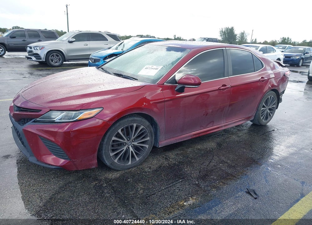 2018 TOYOTA CAMRY SE VIN: 4T1B11HKXJU537675