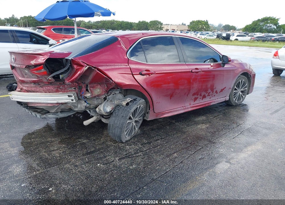 2018 TOYOTA CAMRY SE VIN: 4T1B11HKXJU537675