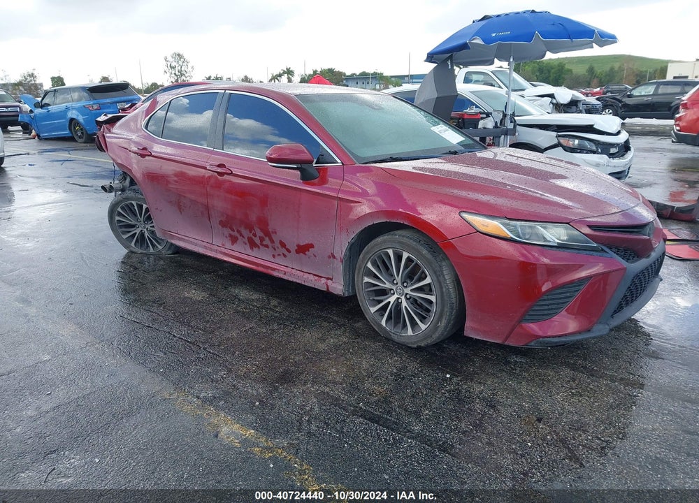 2018 TOYOTA CAMRY SE VIN: 4T1B11HKXJU537675