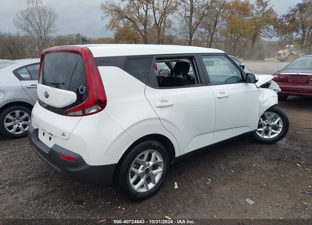 2021 KIA SOUL VIN: KNDJ23AU7M7124412