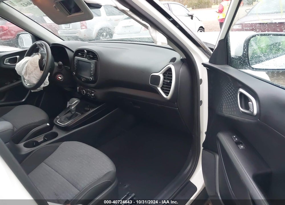 2021 KIA SOUL VIN: KNDJ23AU7M7124412