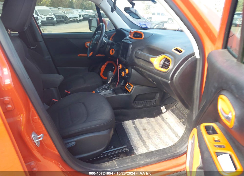 2019 JEEP RENEGADE LATITUDE FWD VIN: ZACNJABB9KPJ84503