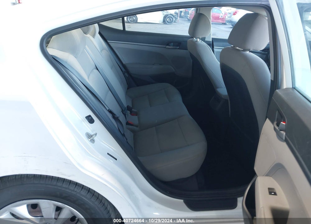 2017 HYUNDAI ELANTRA SE VIN: 5NPD74LF7HH159939
