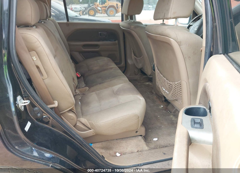 2006 HONDA PILOT LX VIN: 5FNYF28156B044791