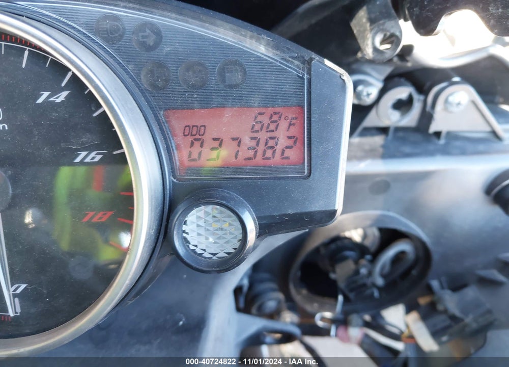 2009 YAMAHA YZFR6 VIN: JYARJ16E69A014663