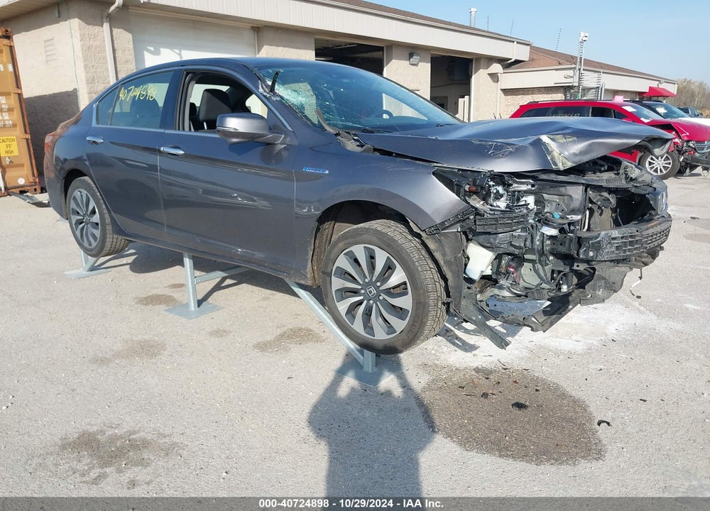 2017 HONDA ACCORD HYBRID VIN: JHMCR6F3XHC014844