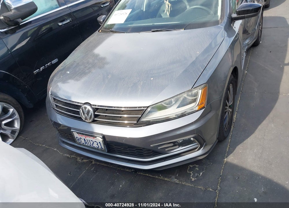 2018 VOLKSWAGEN JETTA 1.4T SE/1.4T WOLFSBURG EDITION VIN: 3VWDB7AJ9JM211933