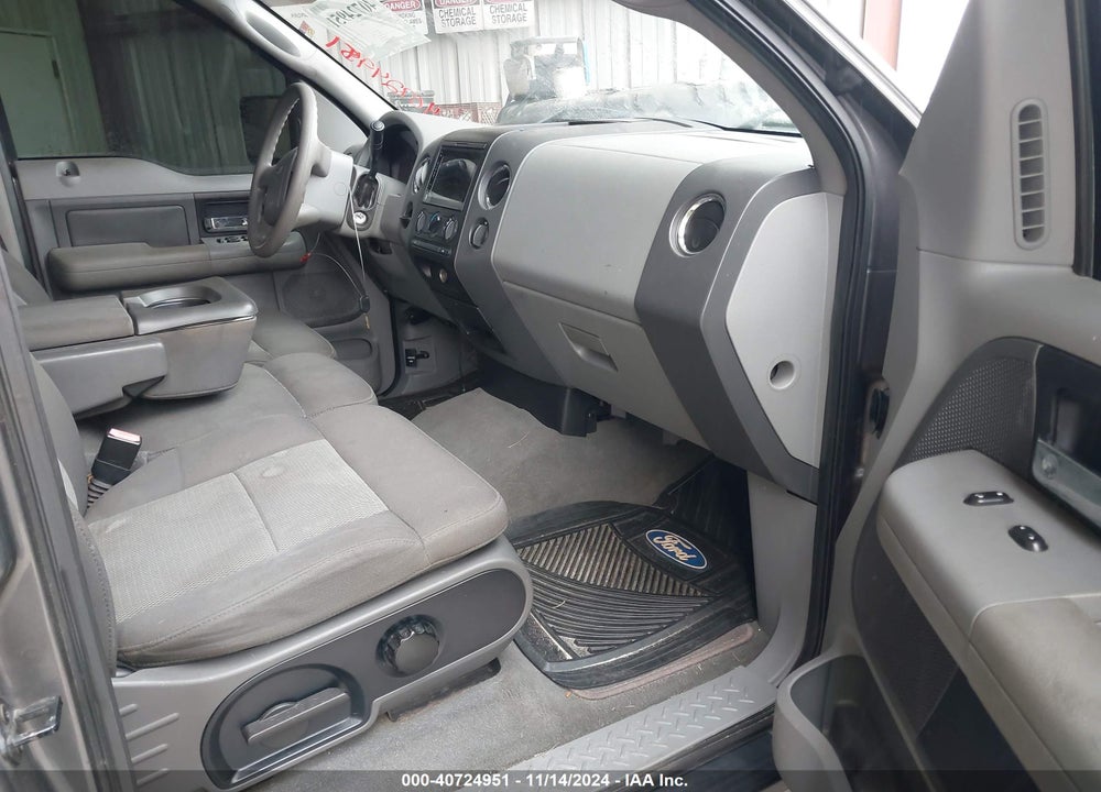 2004 FORD F-150 XLT VIN: 1FTRW12W74KC28410
