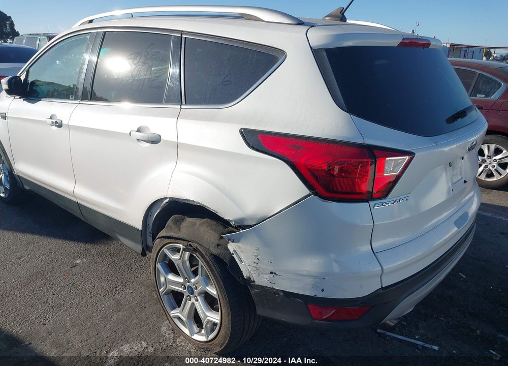 2019 FORD ESCAPE TITANIUM VIN: 1FMCU0J92KUB61925
