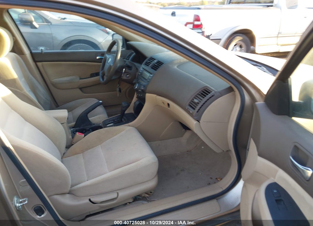 2004 HONDA ACCORD SDN LX VIN: 1HGCM56344A153661