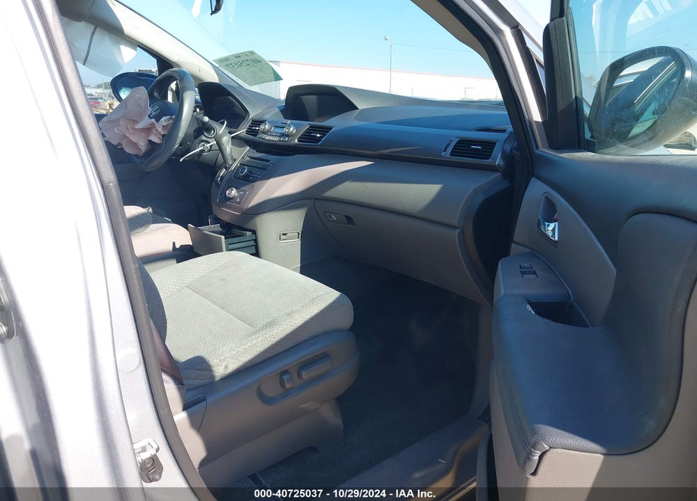 2016 HONDA ODYSSEY LX VIN: 5FNRL5H24GB017588