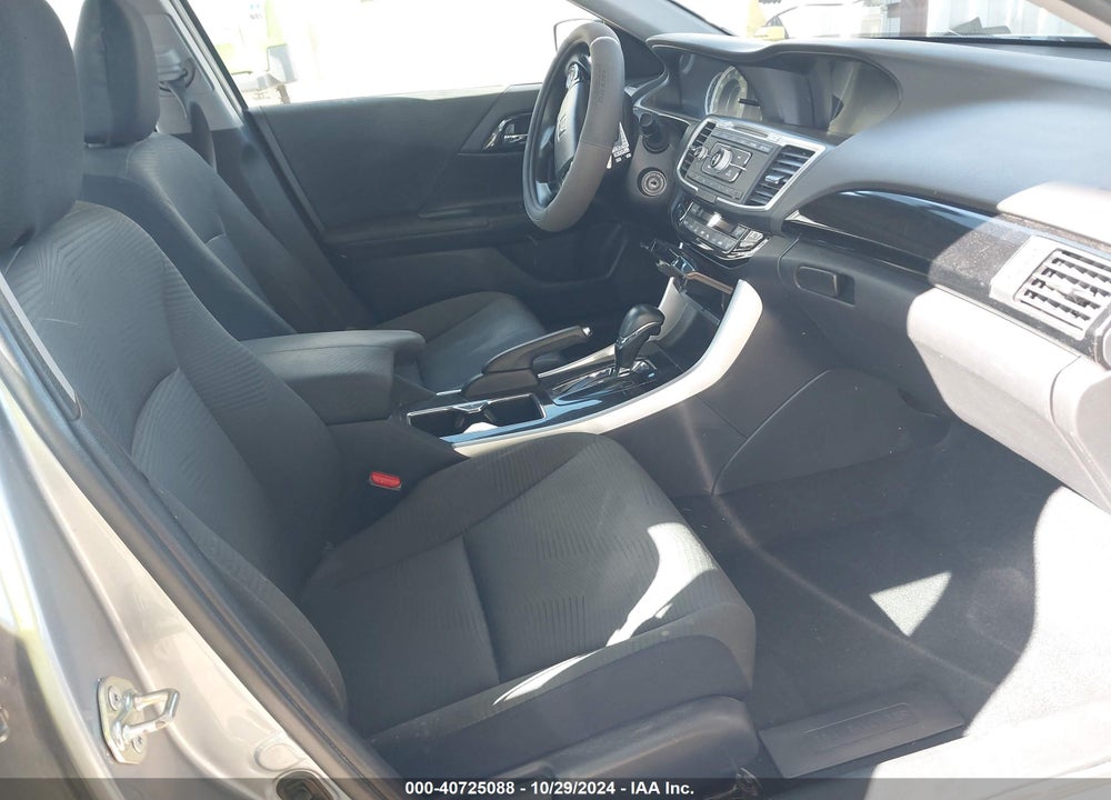 2017 HONDA ACCORD LX VIN: 1HGCR2F32HA055041