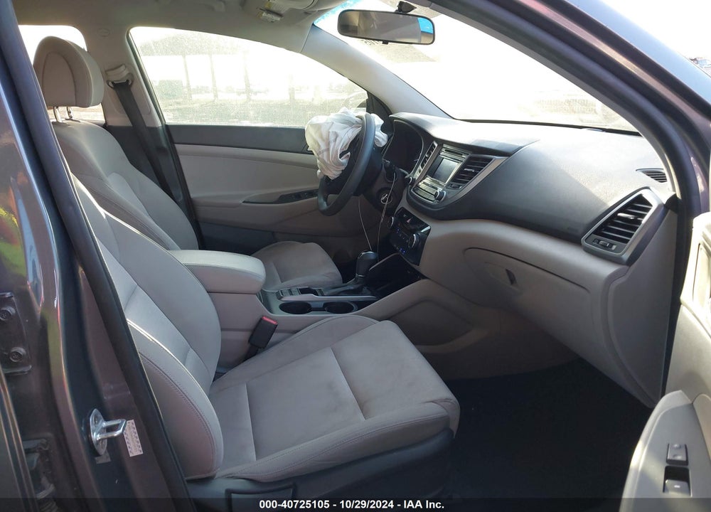 2016 HYUNDAI TUCSON SE VIN: KM8J33A43GU159723