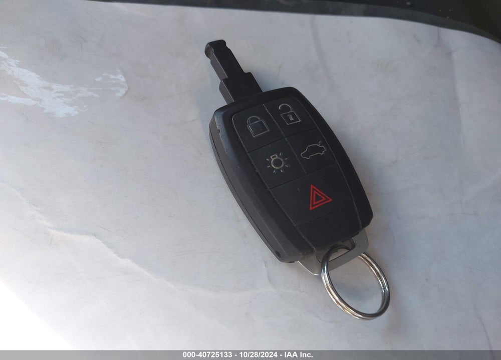 2008 VOLVO C30 T5 R-DESIGN/T5 VERSION 1.0/T5 VERSION 2.0 VIN: YV1MK672582064812