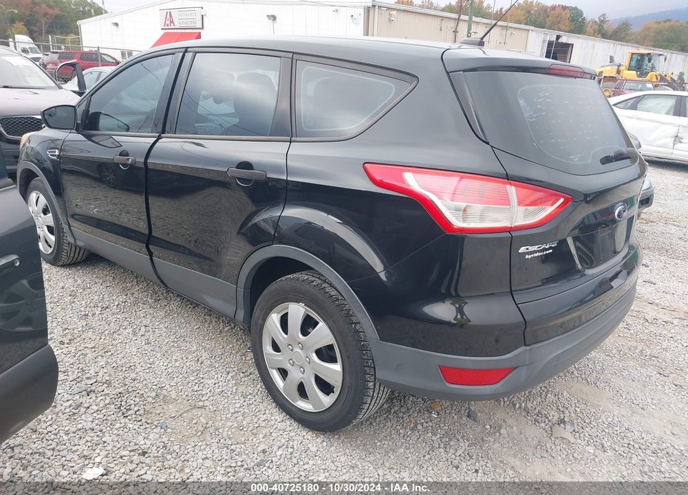 2013 FORD ESCAPE S VIN: 1FMCU0F76DUA38140